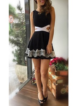 Casual Lace Trimmed Mini Dress 